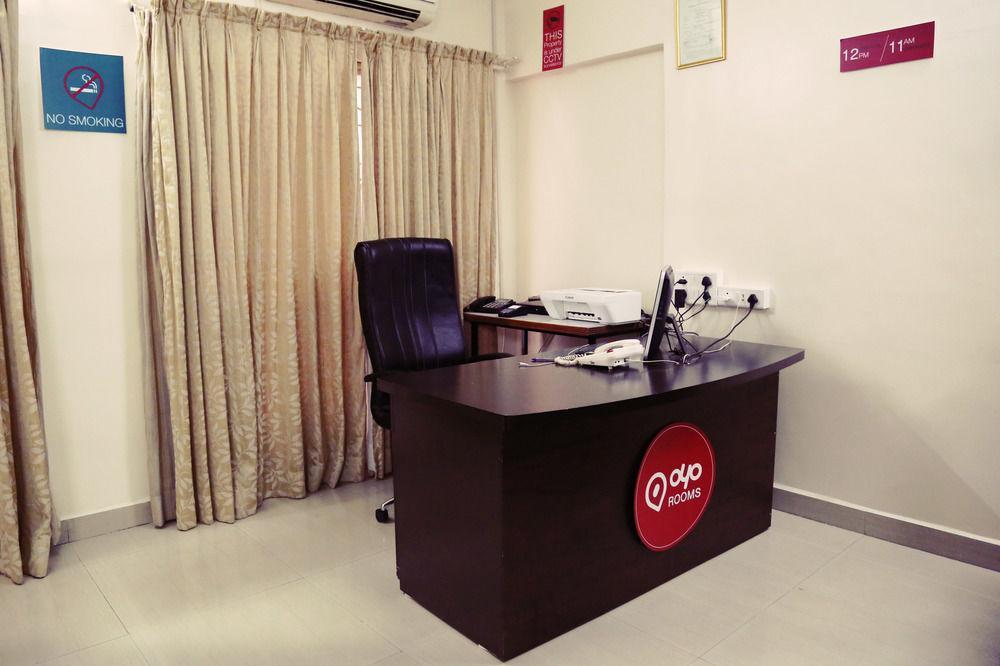 Oyo 946 Royce Studio Apartments Pune Exterior foto